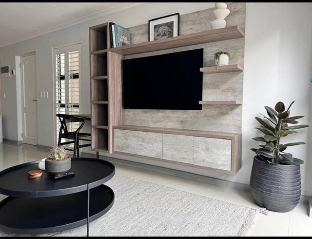 1 BEDROOM PROPERTY TO RENT IN BIG BAY